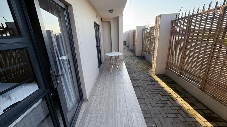 To Let 2 Bedroom Property for Rent in Parklands North Western Cape